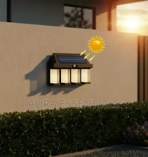4-Bulb Solar-Powered Outdoor Wall Light