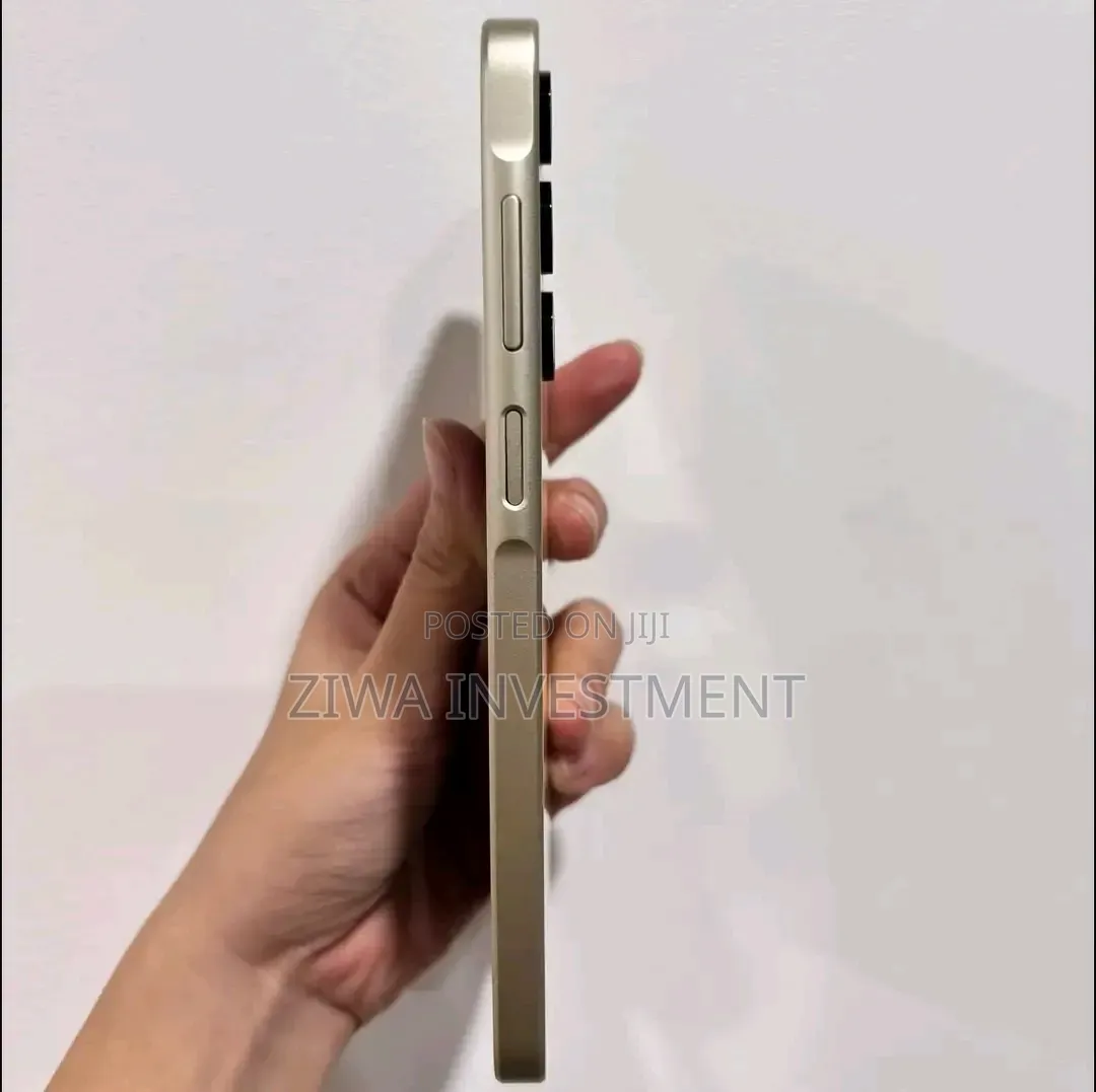 New Samsung Galaxy A16 5G 256 GB Gold