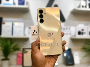 New Samsung Galaxy A16 5G 256 GB Gold