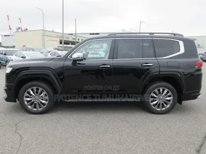 Toyota Land Cruiser 2025 Black