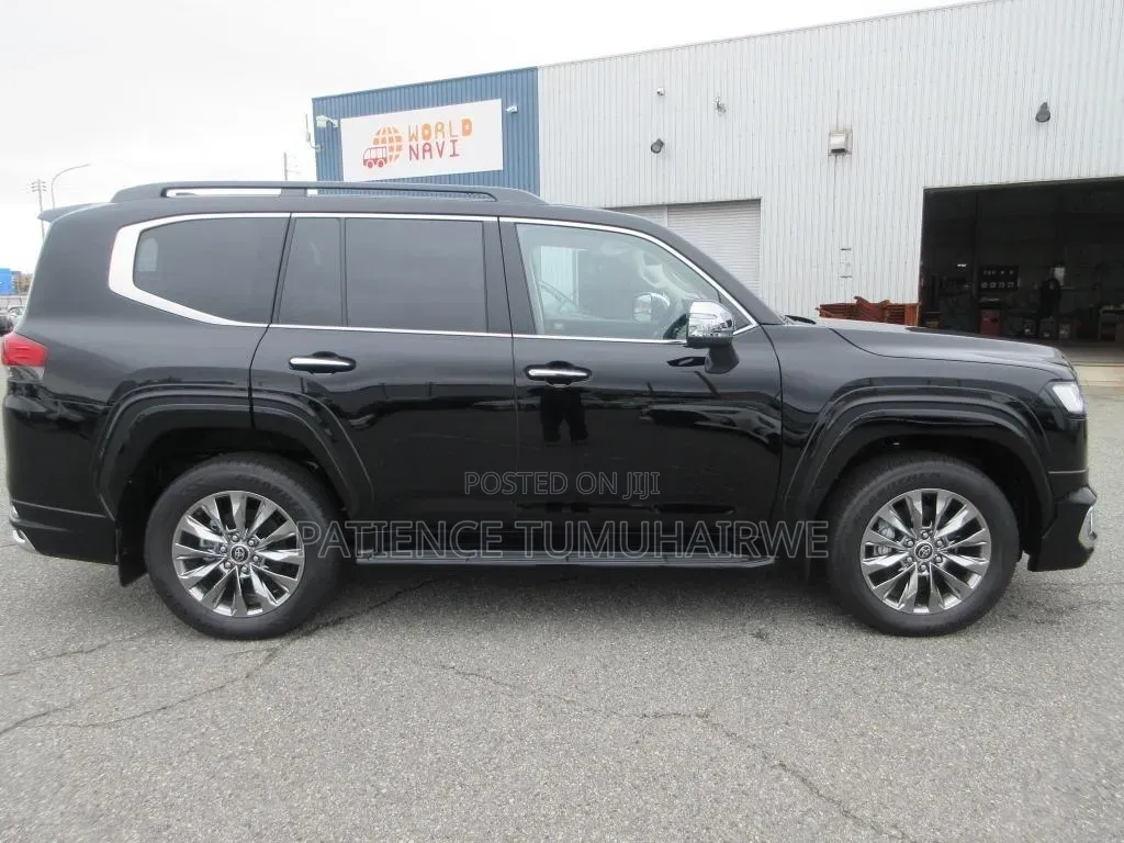 Toyota Land Cruiser 2025 Black