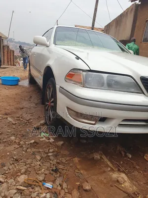 Toyota Mark II 1989 White