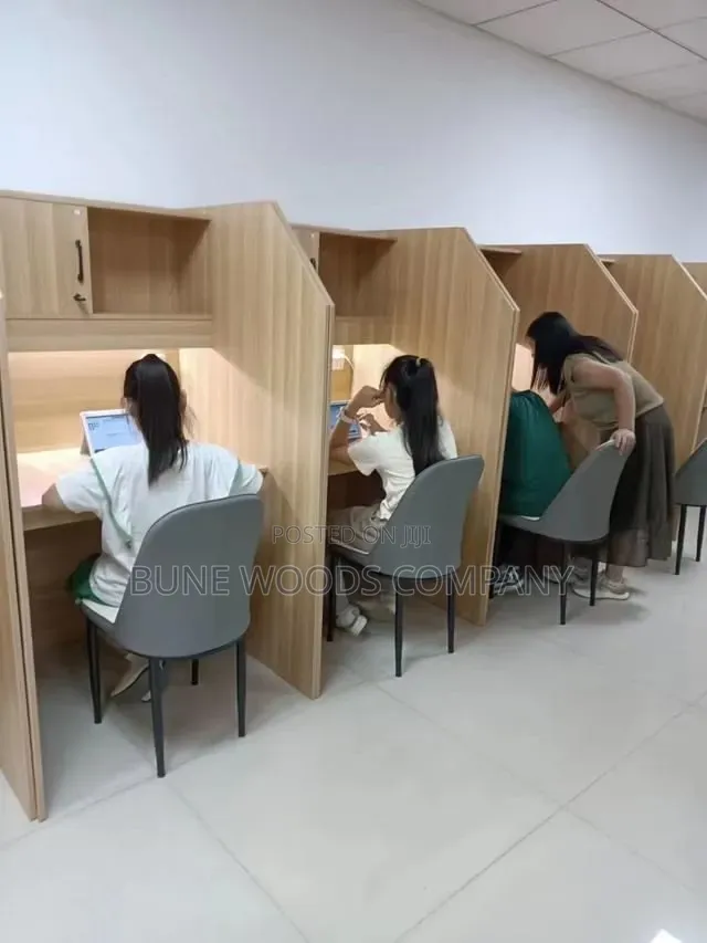 Computer Center Call Center Workstation  Table Desk