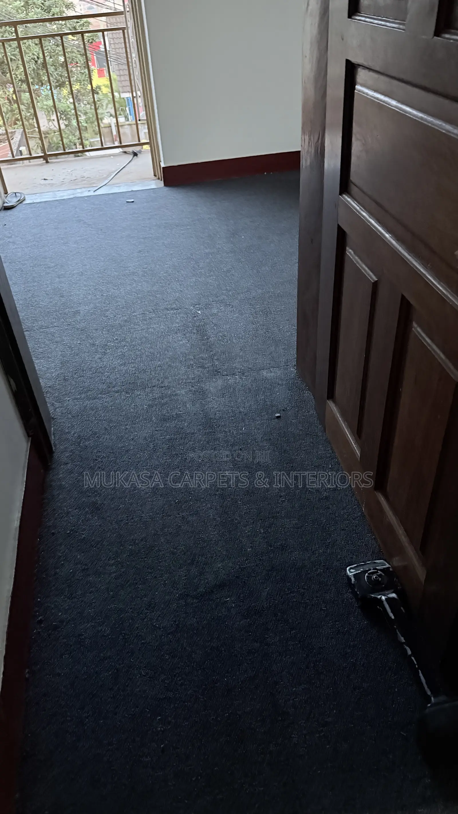 Woolen Floor Carpet Uganda – Modern & Comfortable Designs