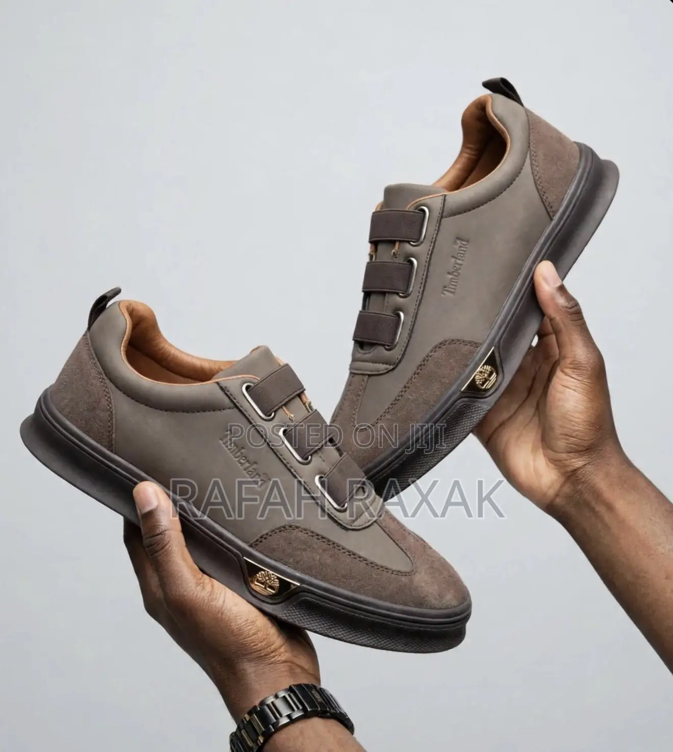 Men’s Classic Dark Tan Timberland Low Top Laceless Casual Sneakers