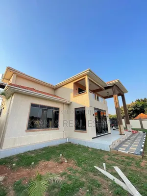 6bdrm Mansion in Kulambiro Estates, Nakawa for sale