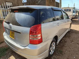 Toyota Wish 2006 Silver