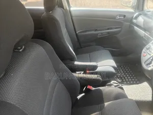 Toyota Wish 2006 Silver
