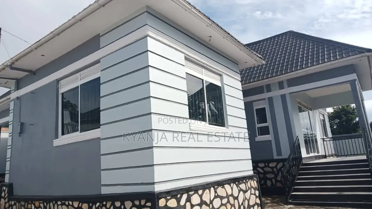 5bdrm Bungalow in Kabubu Estates, Kira for sale