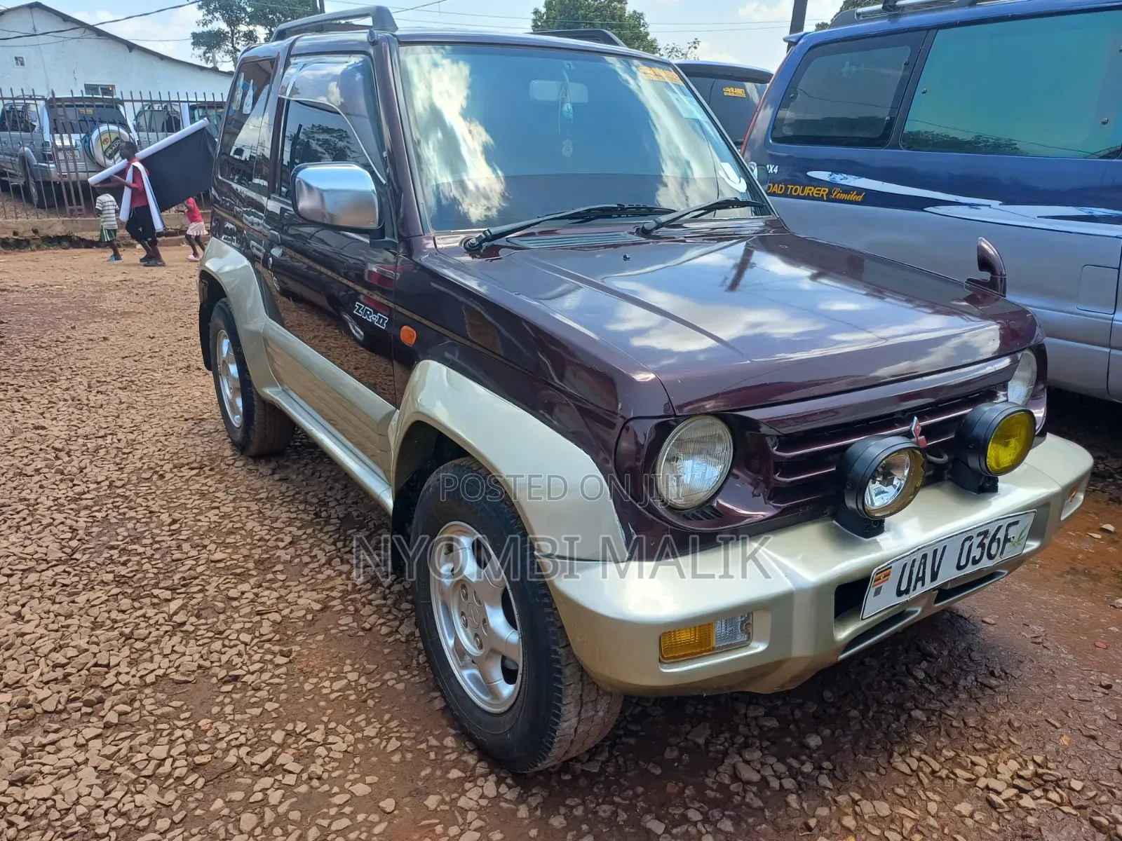 Mitsubishi Pajero Mini VR-I 1997 Red