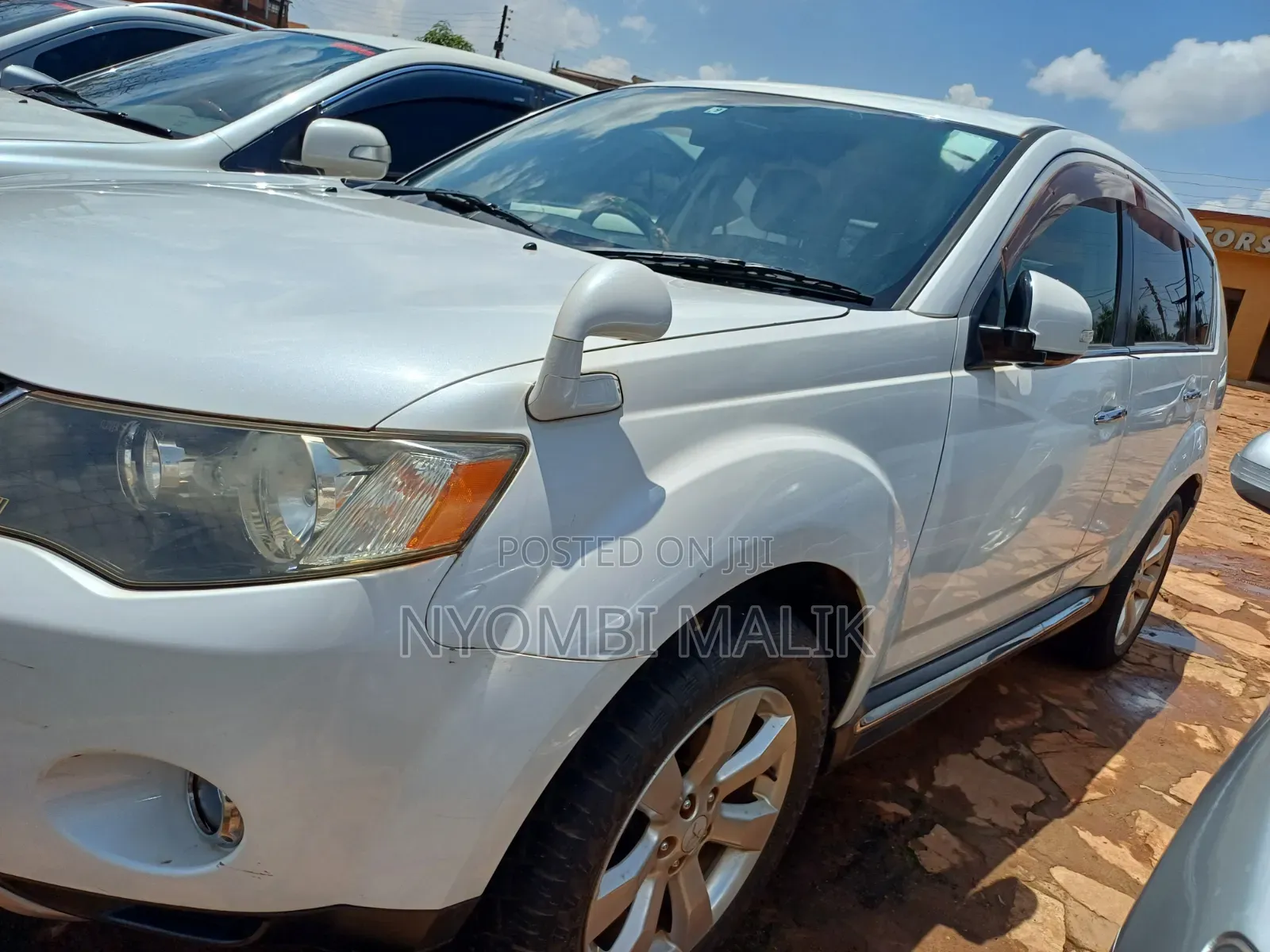 Mitsubishi Outlander SE 2010 White