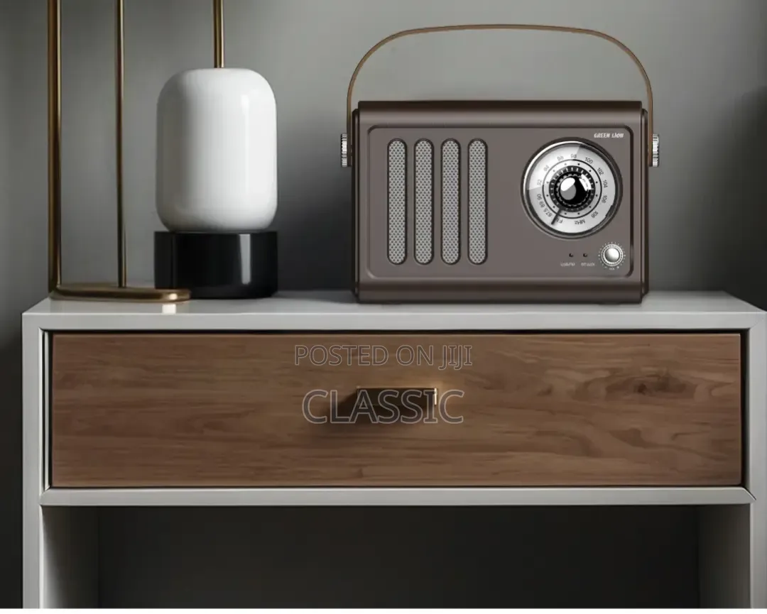 Green Lion Vintage Radio Speaker