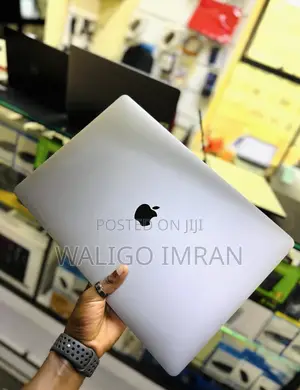 Laptop Apple MacBook Pro 2019 32GB Intel Core i9 SSD 512GB