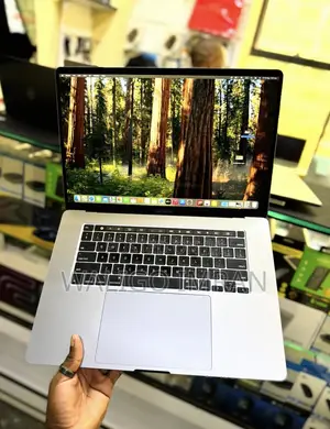 Laptop Apple MacBook Pro 2019 32GB Intel Core i9 SSD 512GB