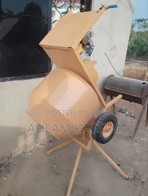 One Mans Operational Petrol Concrete Mixer Machine