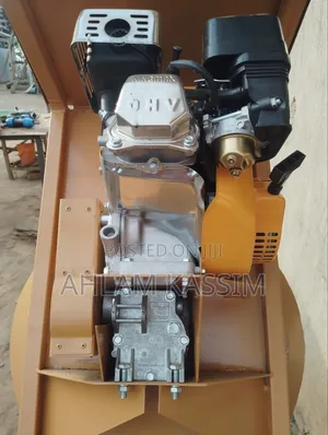 One Mans Operational Petrol Concrete Mixer Machine