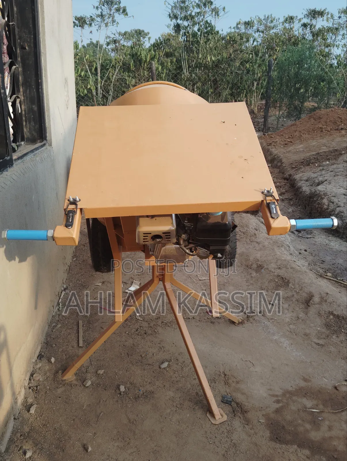 One Mans Operational Petrol Concrete Mixer Machine