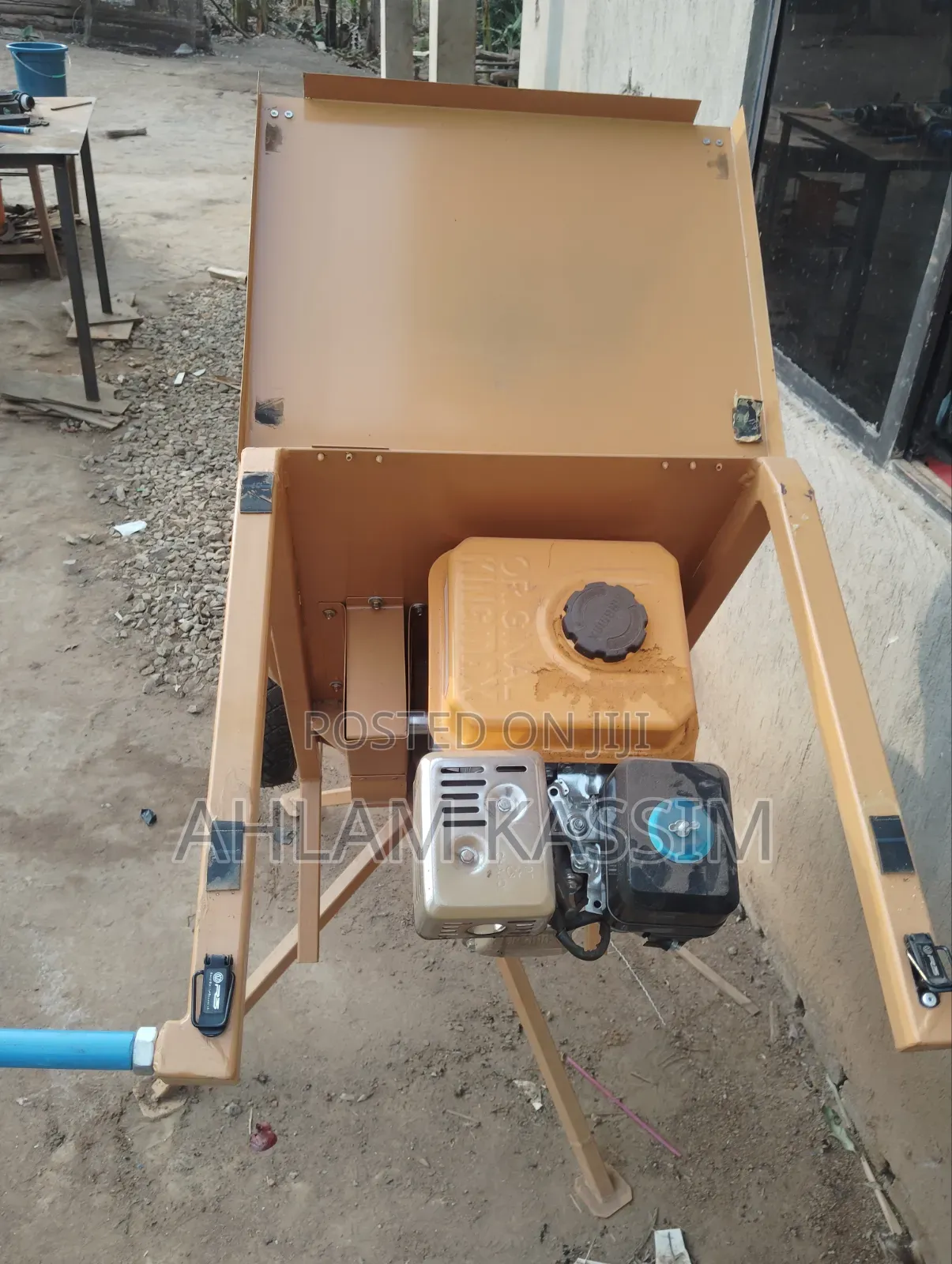 One Mans Operational Petrol Concrete Mixer Machine