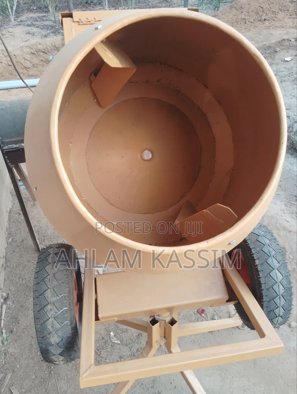 One Mans Operational Petrol Concrete Mixer Machine