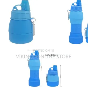 Blue Collapsible Silicone Water Bottle With a 600ml (20 Oz) Capacity