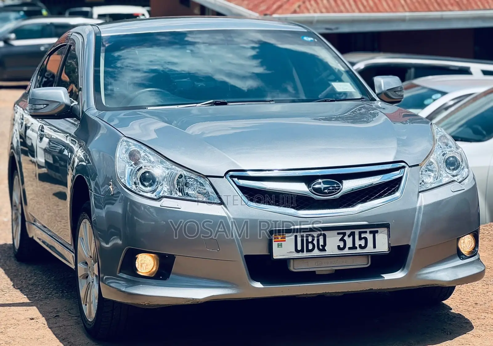 Subaru Legacy 2.5i Premium 2010 Silver