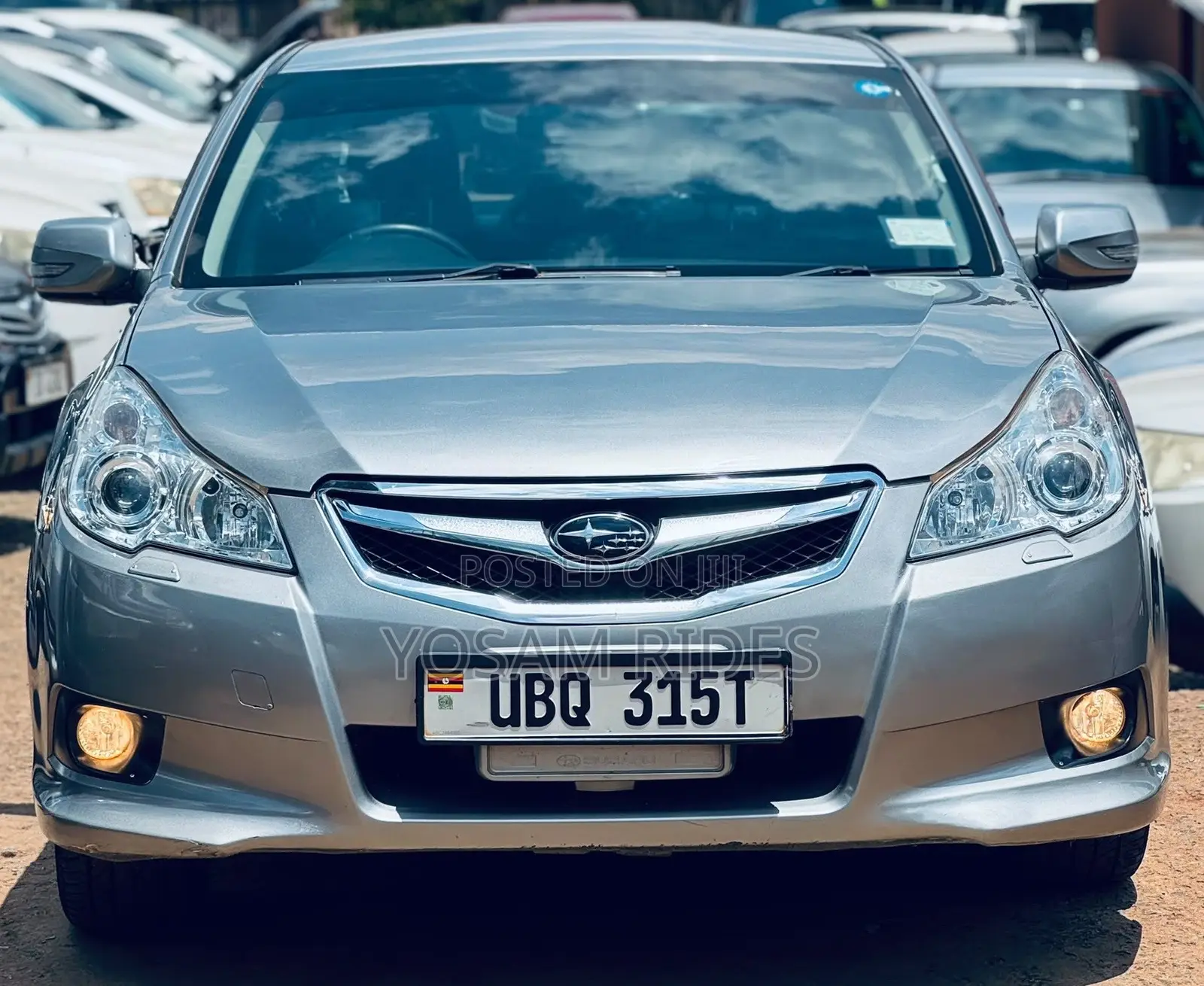Subaru Legacy 2.5i Premium 2010 Silver