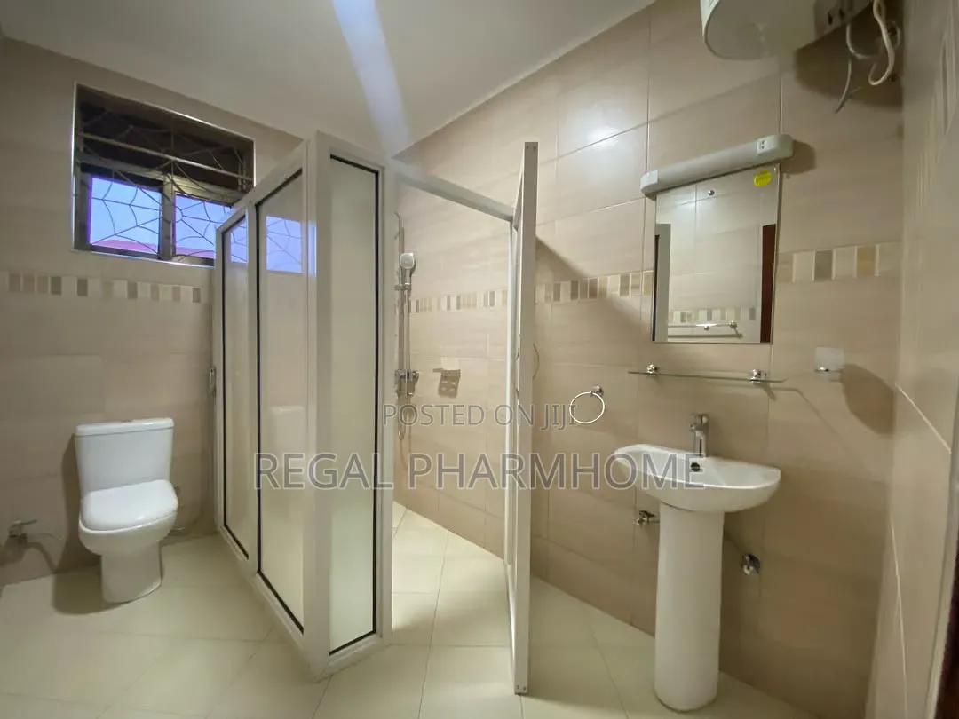 3bdrm Apartment in Munyonyo, Central Division for rent
