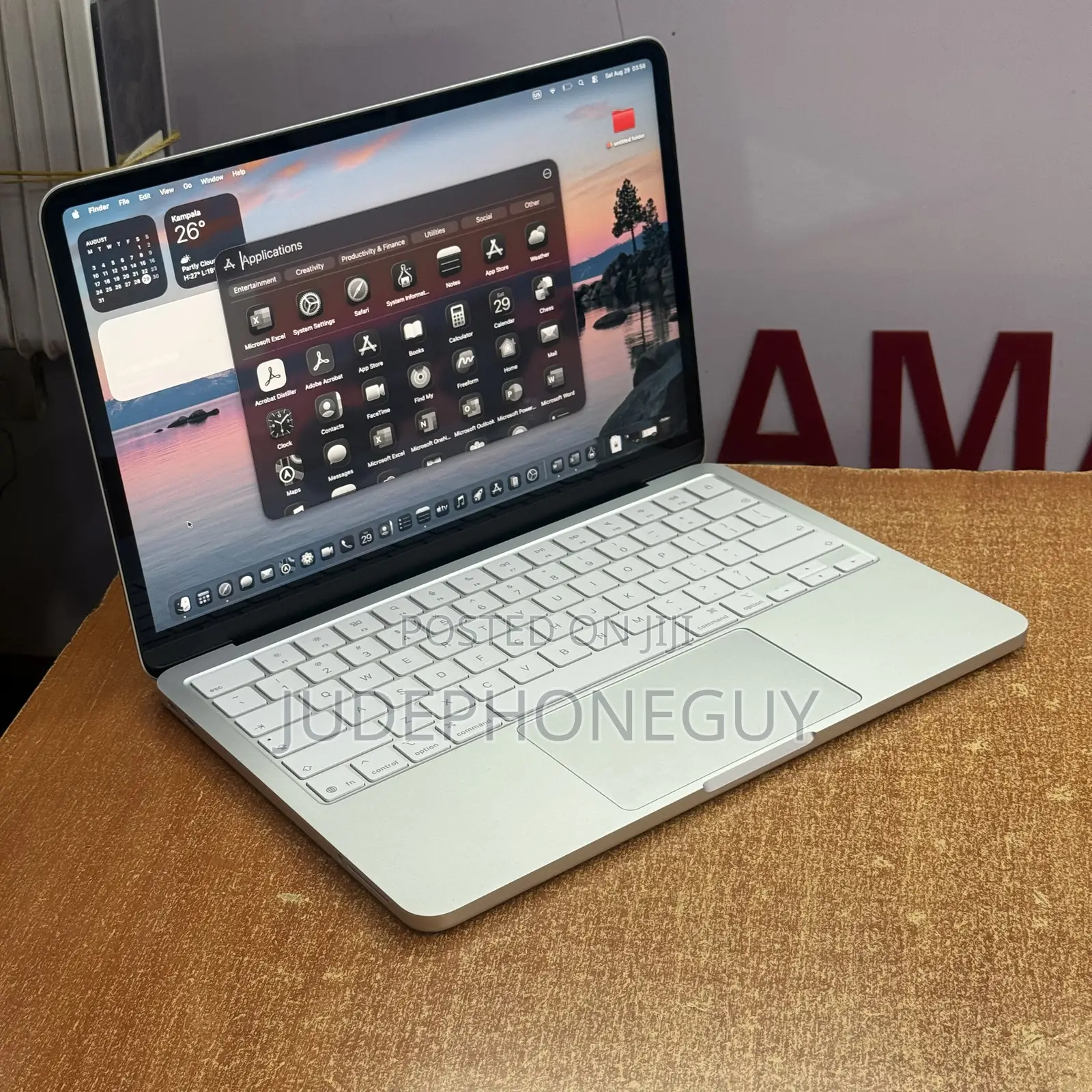 Laptop Apple MacBook Neo 2026 8GB SSD 256GB