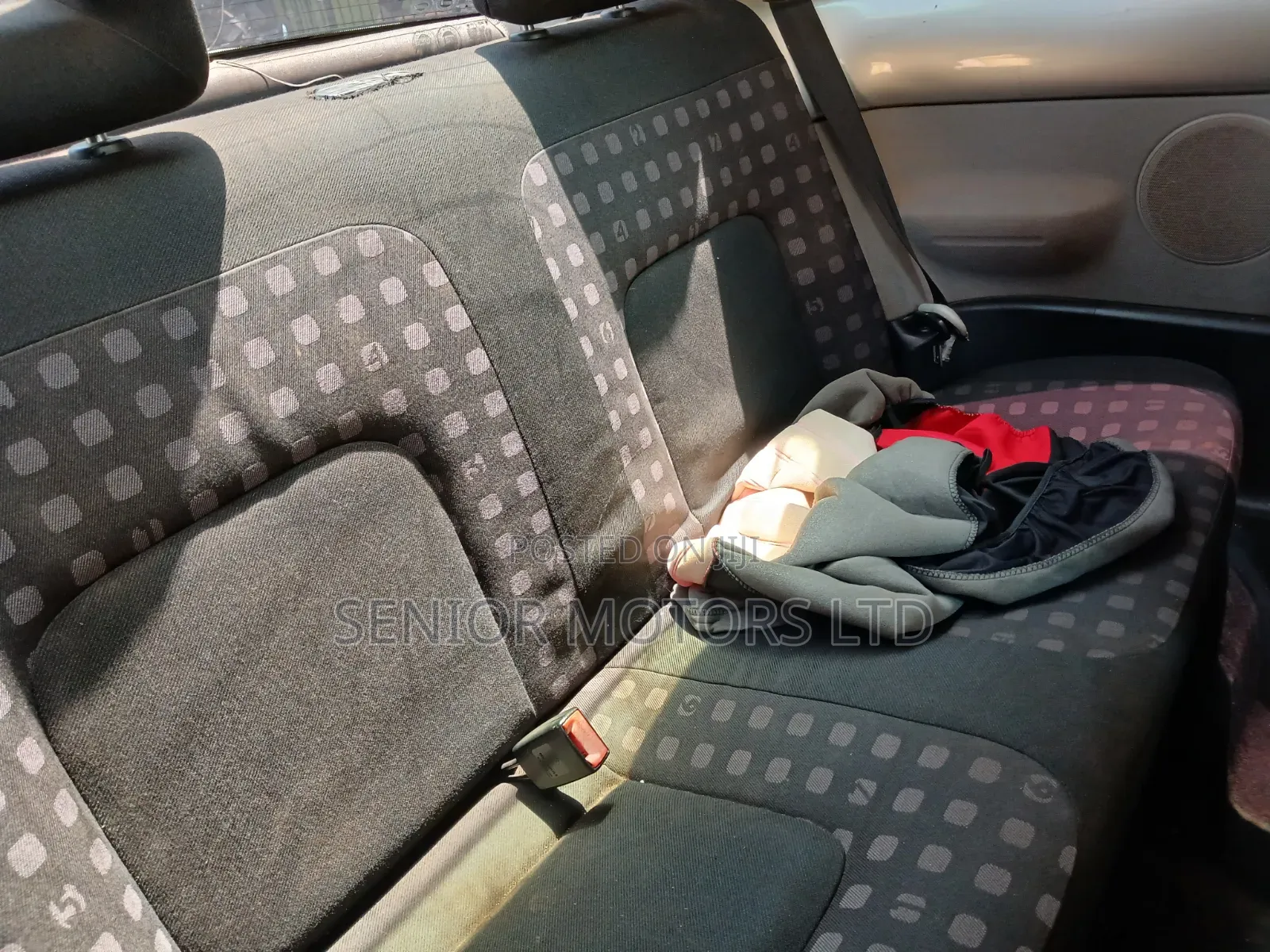 Volkswagen Beetle 2004 Silver