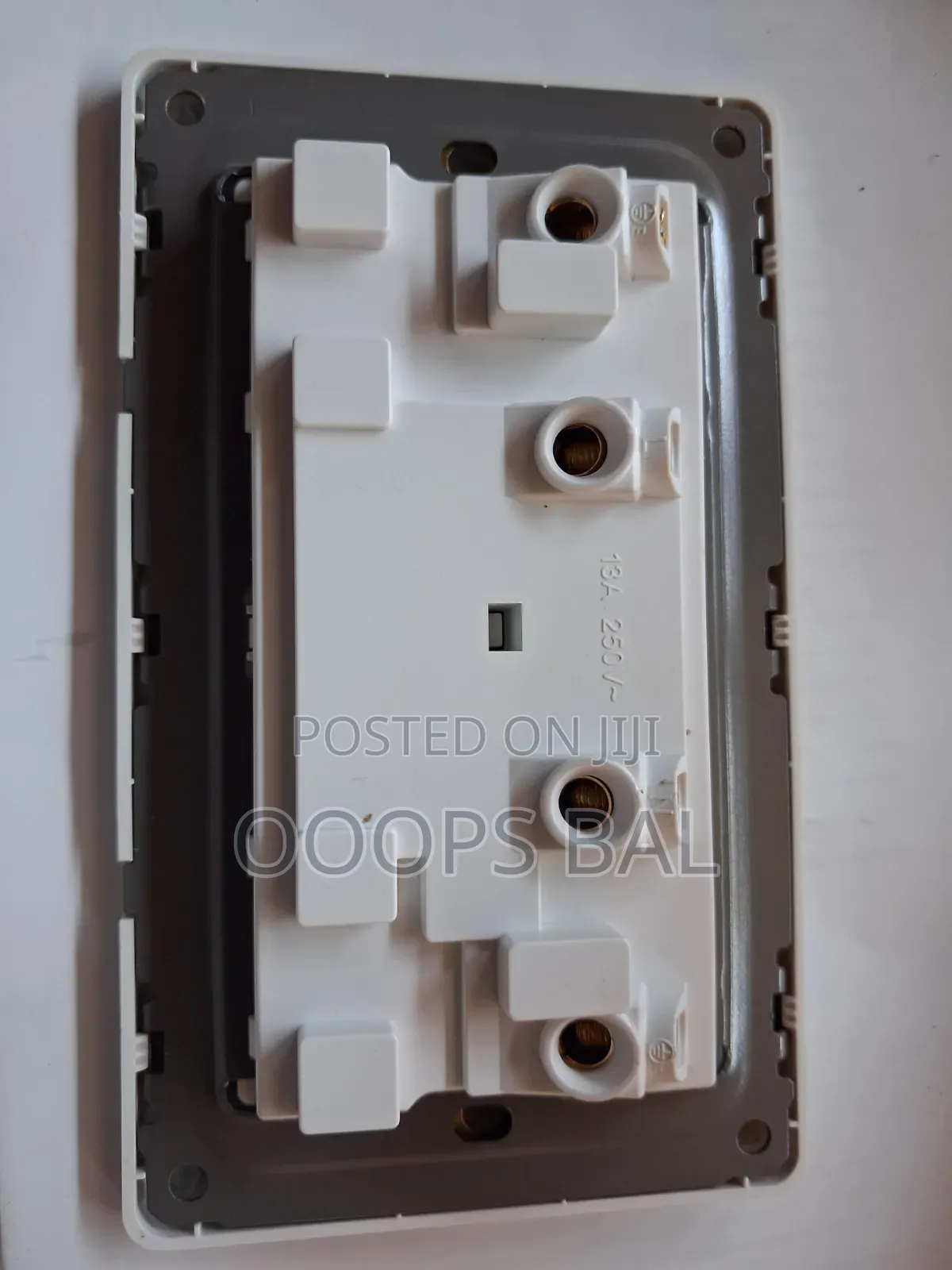 Sockets Double White