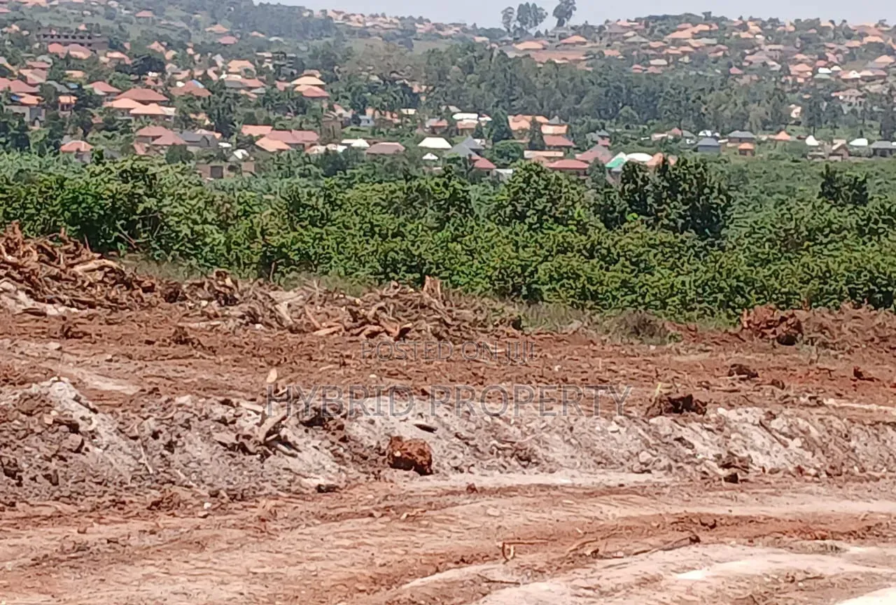 Prime Plots for Sale at Wakiso~Buyera Town Land Estate~Hoima Road.