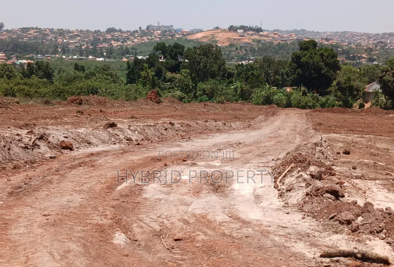 Prime Plots for Sale at Wakiso~Buyera Town Land Estate~Hoima Road.