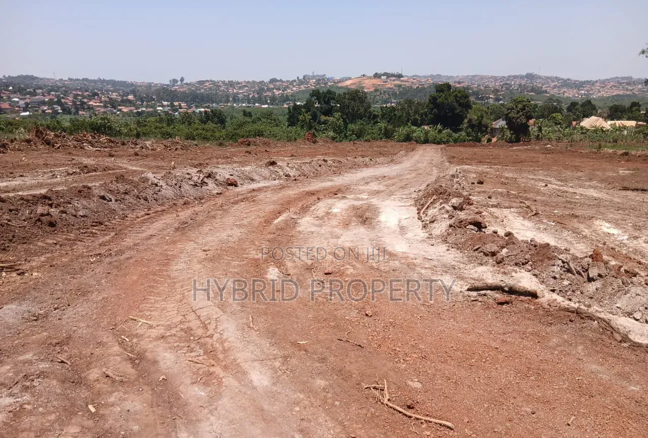 Prime Plots for Sale at Wakiso~Buyera Town Land Estate~Hoima Road.
