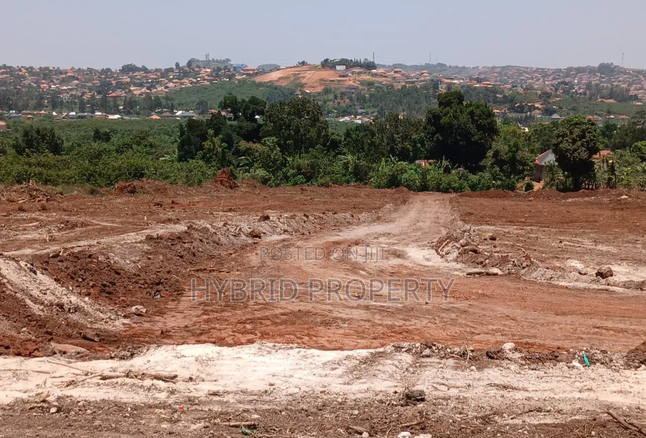 Prime Plots for Sale at Wakiso~Buyera Town Land Estate~Hoima Road.