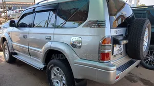 Toyota Land Cruiser Prado 2005 Silver