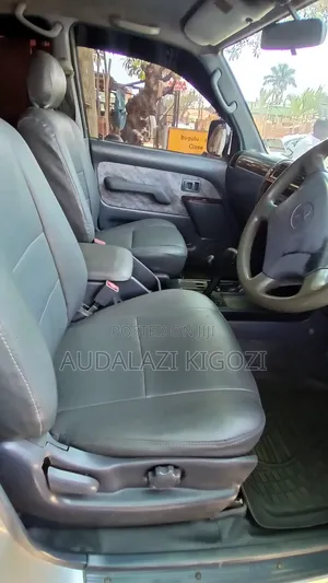 Toyota Land Cruiser Prado 2005 Silver