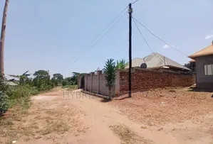 Prime Plot for Sale at Wakiso~Buyera Town~Hoima Rd [Wakiso District] X