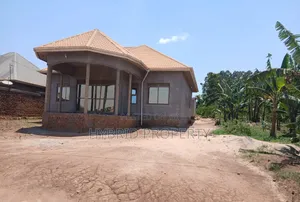 Prime Plot for Sale at Wakiso~Buyera Town~Hoima Rd [Wakiso District] X