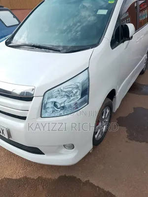 Toyota Noah 2007 White