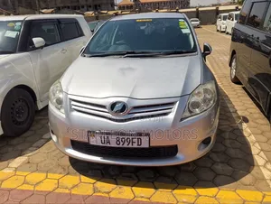 Toyota Auris 2012 Silver