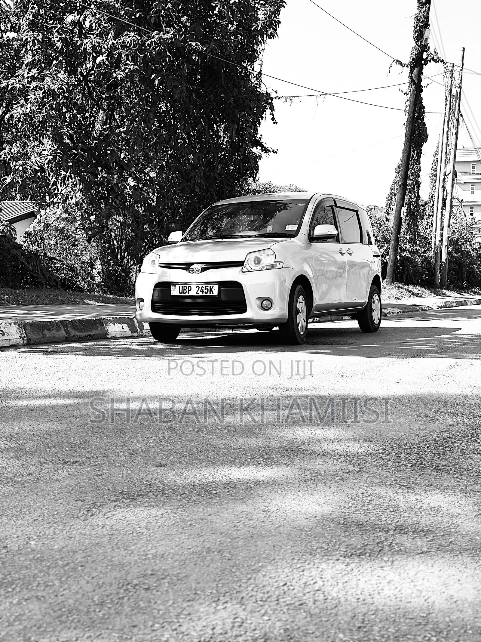 Toyota Sienta 1.5 AWD 2014 Silver