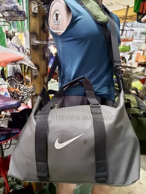 Training Duffle Bag – Strong, Spacious & Durable and Sizeable