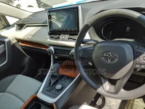 Toyota RAV4 2019 Blue