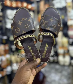 Grace Step Women's Sandals