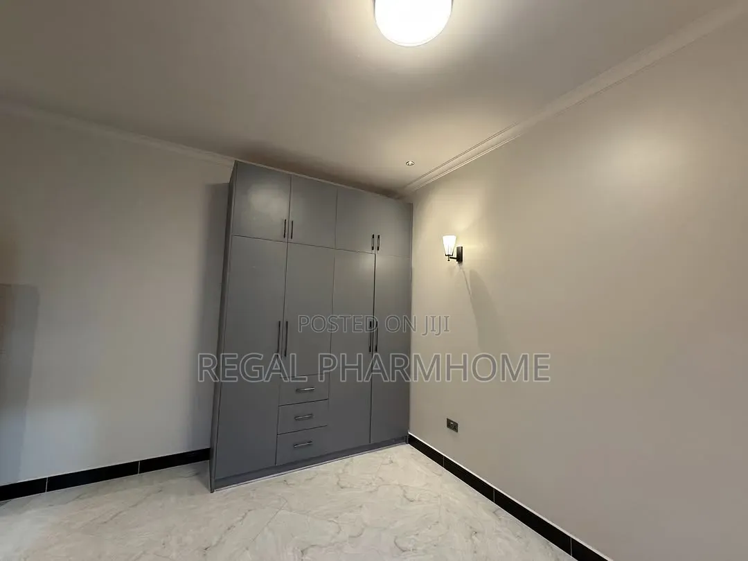 4bdrm Bungalow in Muyenga, Central Division for rent