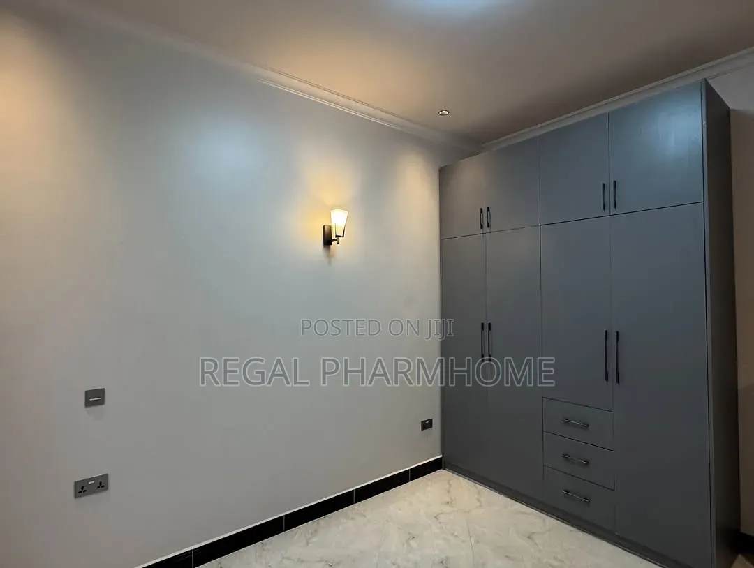 4bdrm Bungalow in Muyenga, Central Division for rent