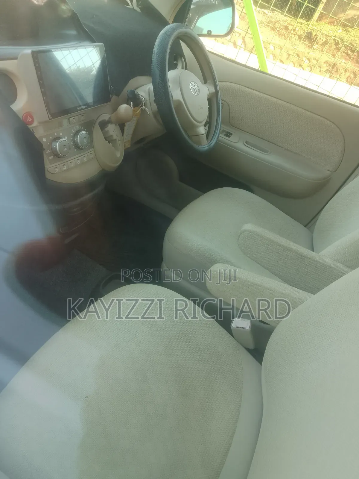 Toyota Sienta 2008 Silver
