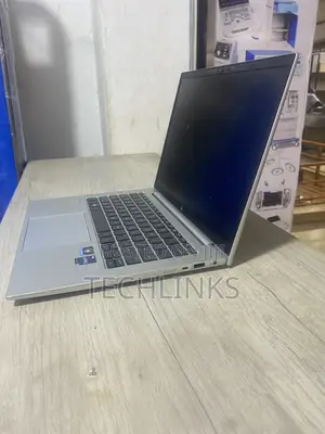 Laptop HP EliteBook 840 G10 16GB Intel Core i7 SSD 512GB