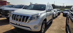 Toyota Land Cruiser Prado 2017 White