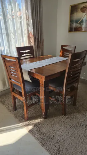 4 Seater Mugavu Dining Set
